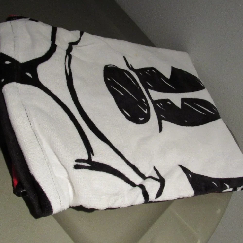 Minnie Mouse Beach Towel NWT